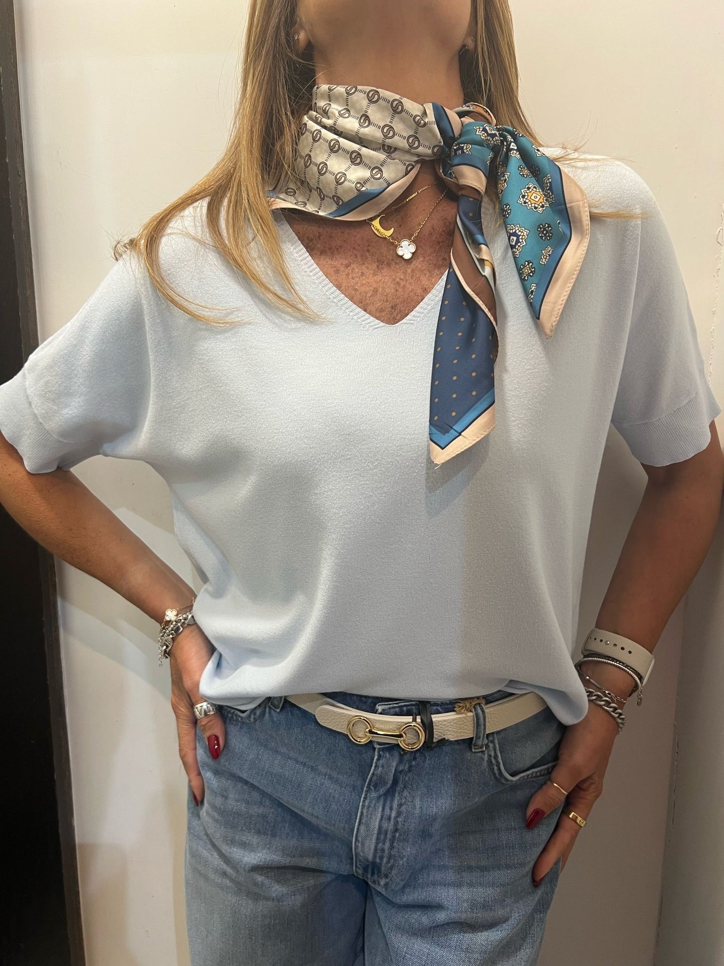 Maglia maniche corte v scollo