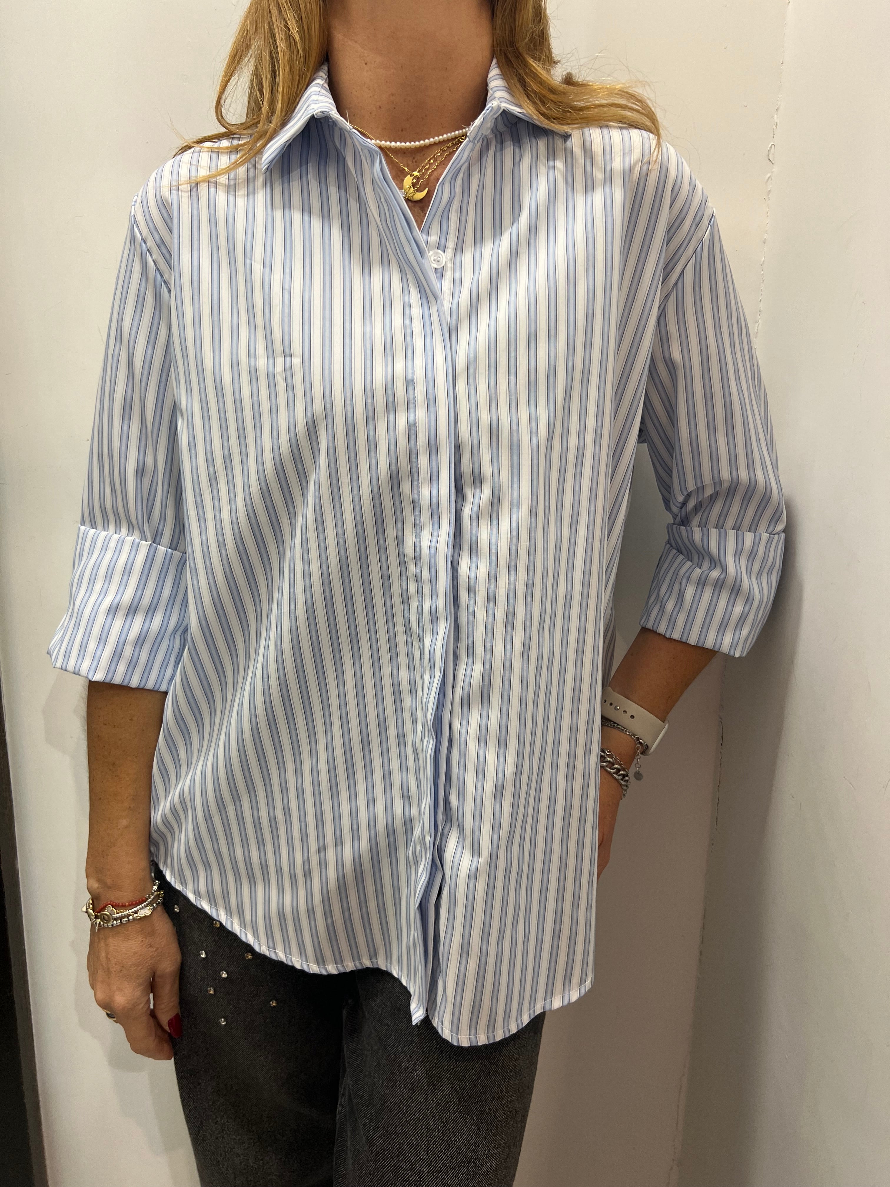 Camicia modello over fantasia rigata Emisphere