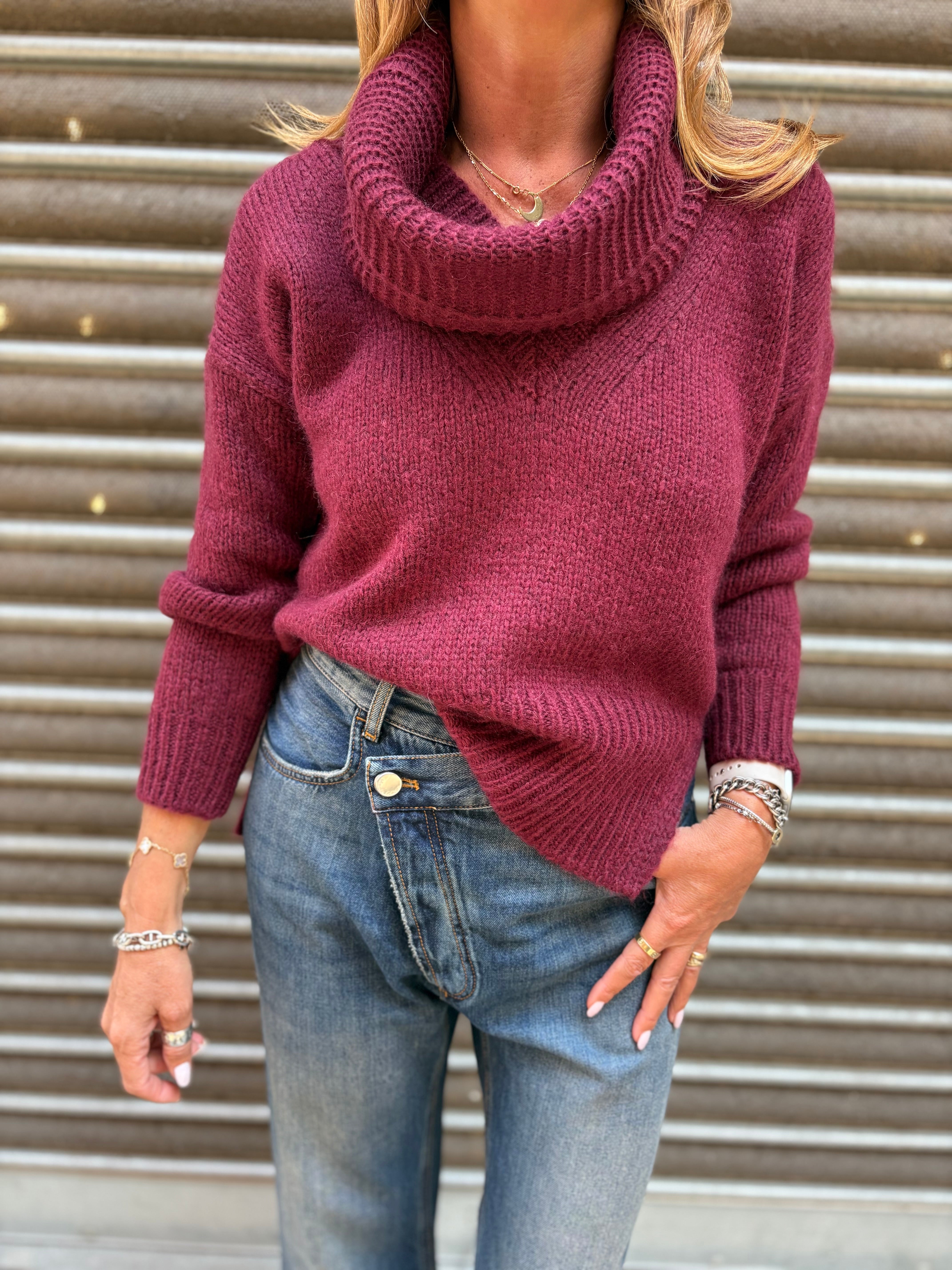 Maglia scollo a v più collo Manila Grace