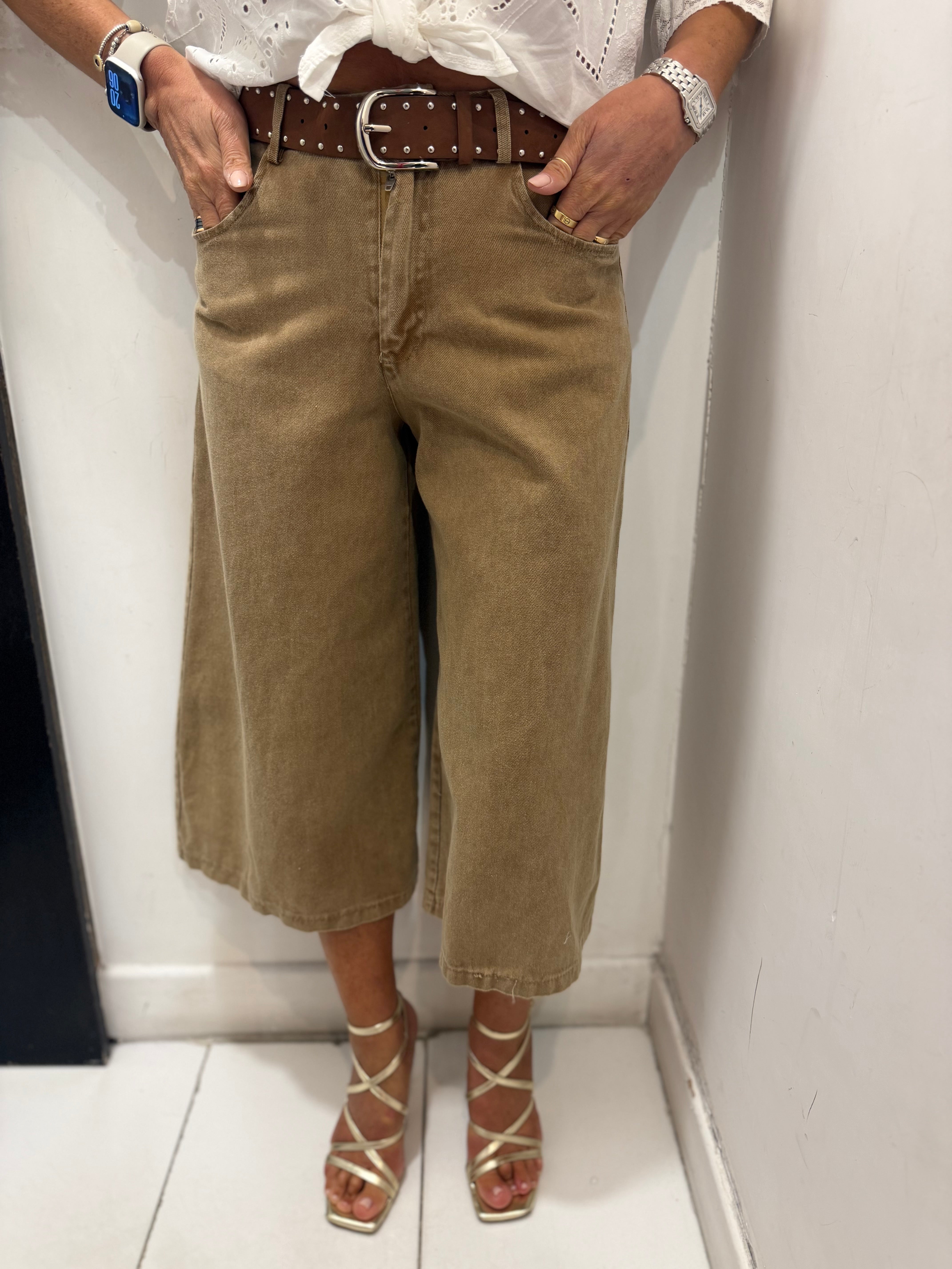 Bermuda con cintura Emisphere