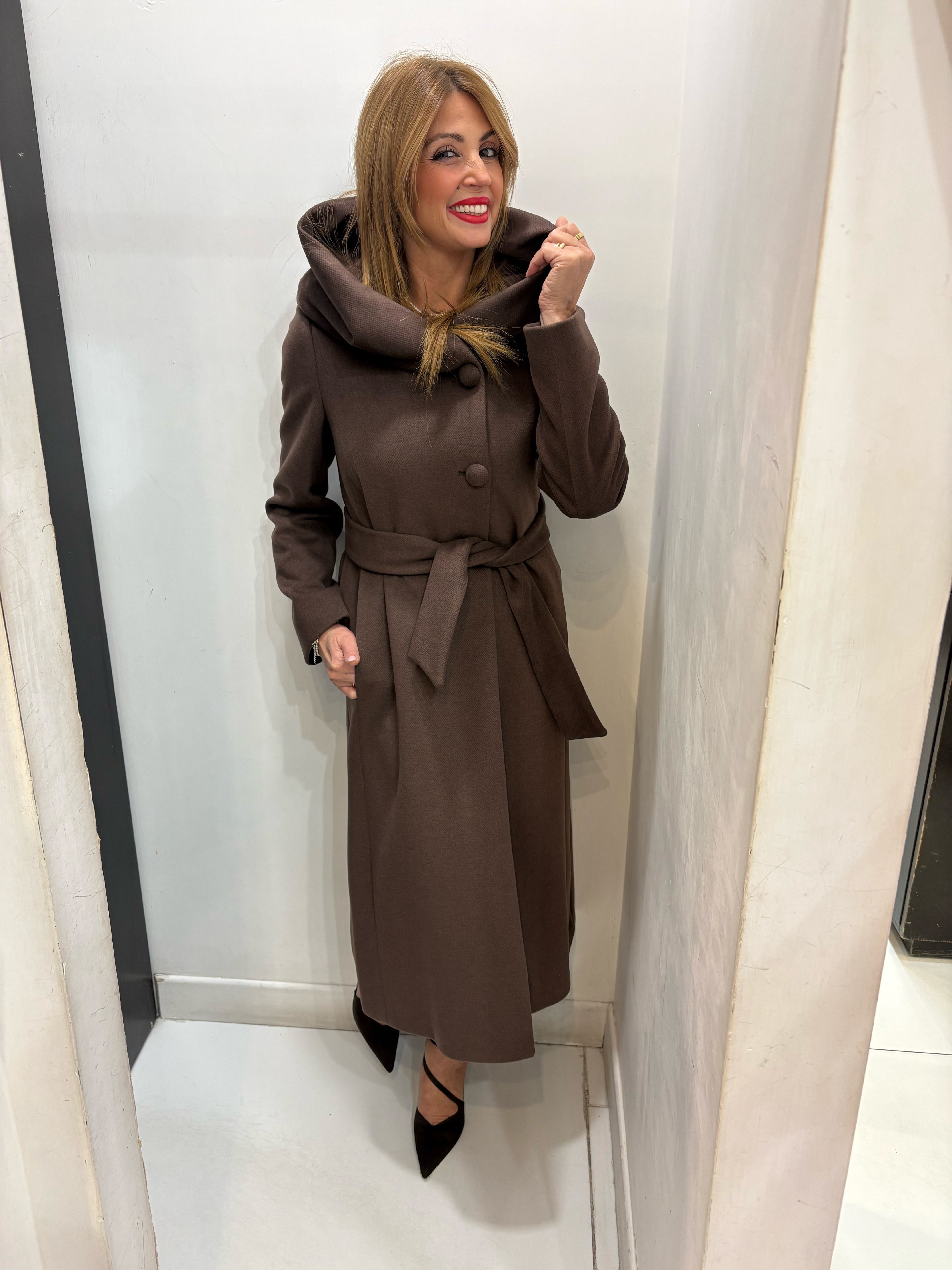 Cappotto vestaglia con cappuccio e bottoni Hanita