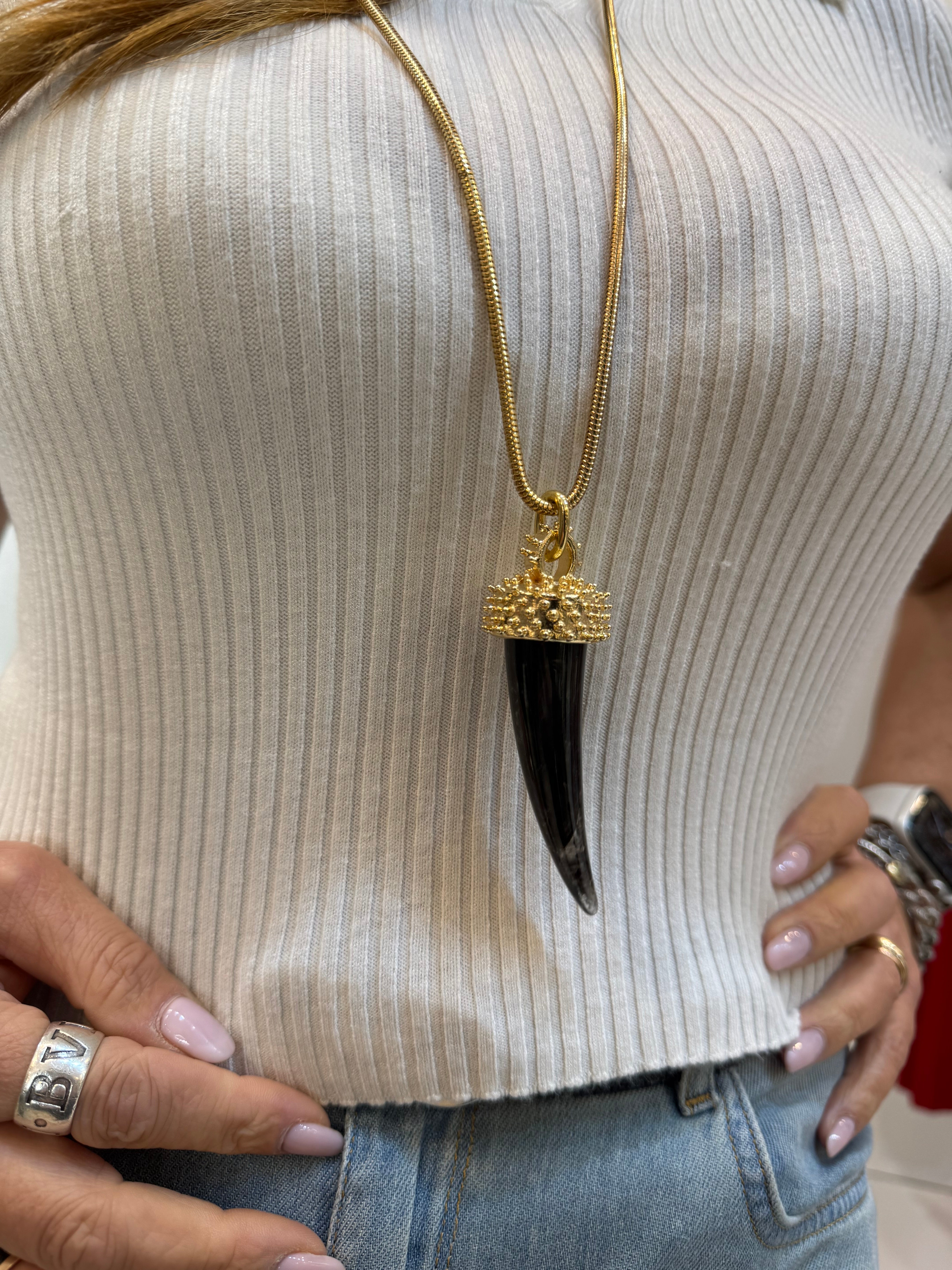 Collana con corno Emisphere