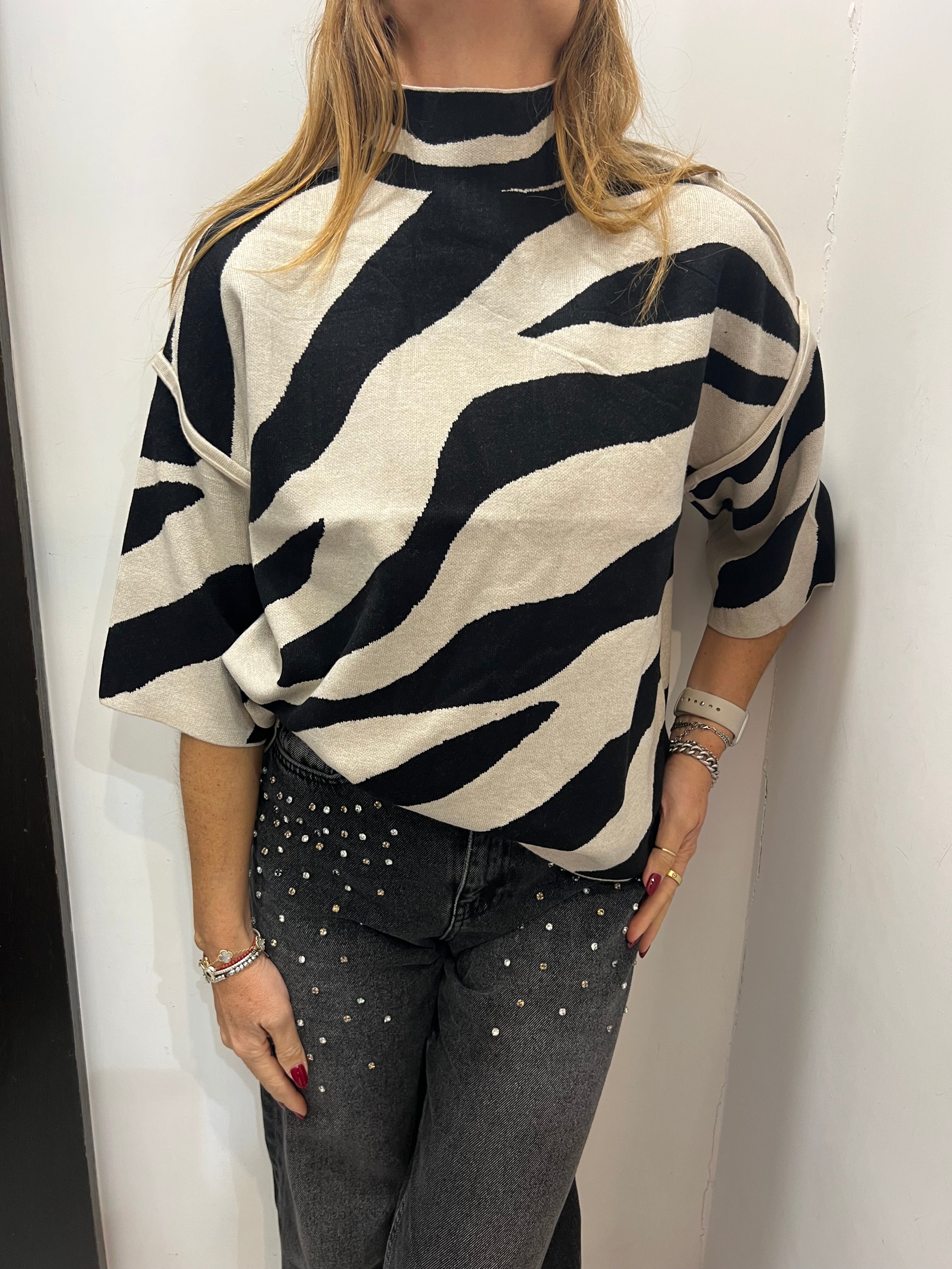 Maglia stile cappa con mezzo collo fantasia Emisphere