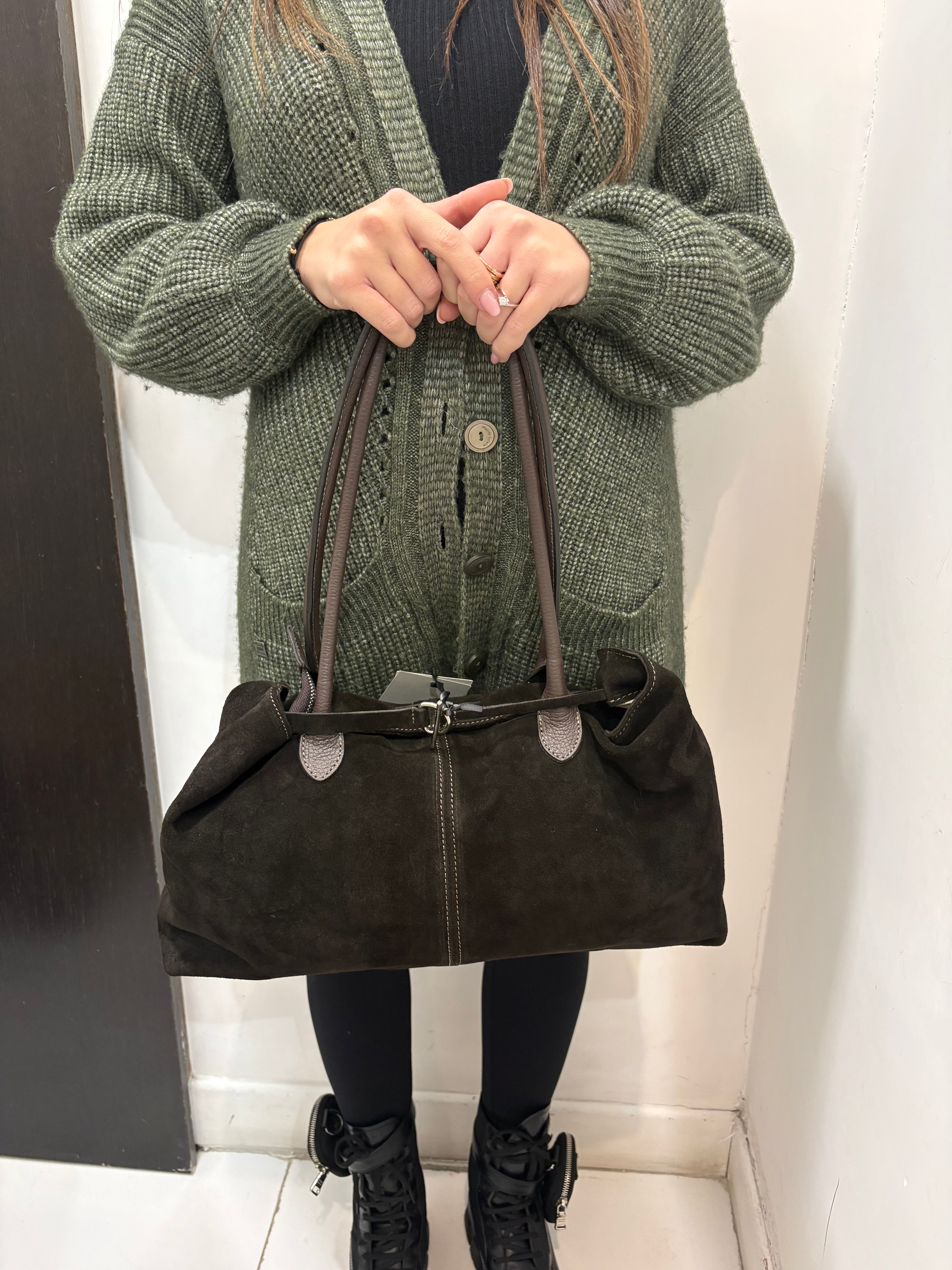 Borsa in camoscio con doppi manici e chiusura a zip Emisphere