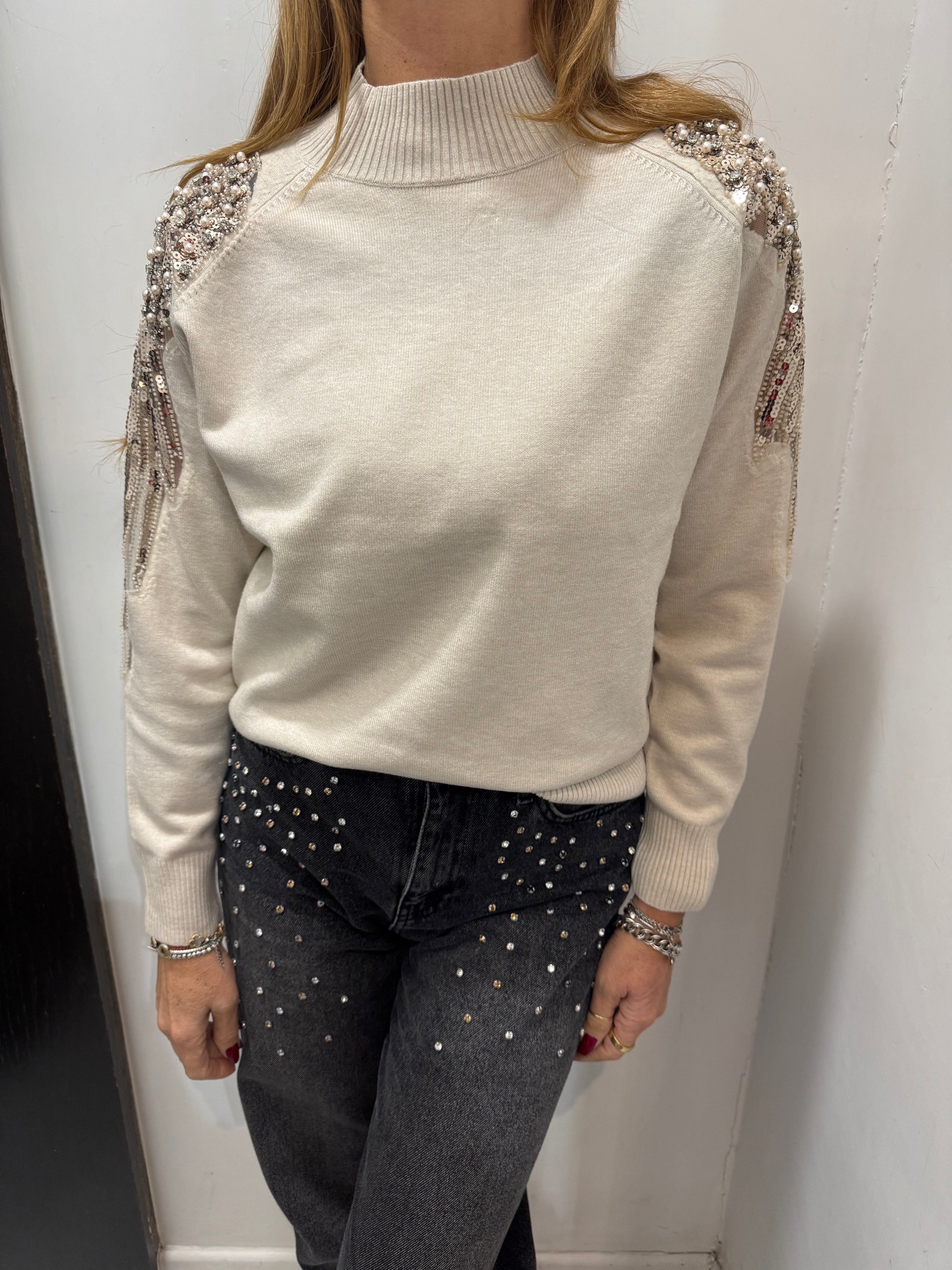 Maglia con applicazioni e paillettes sulle spalle Emisphere