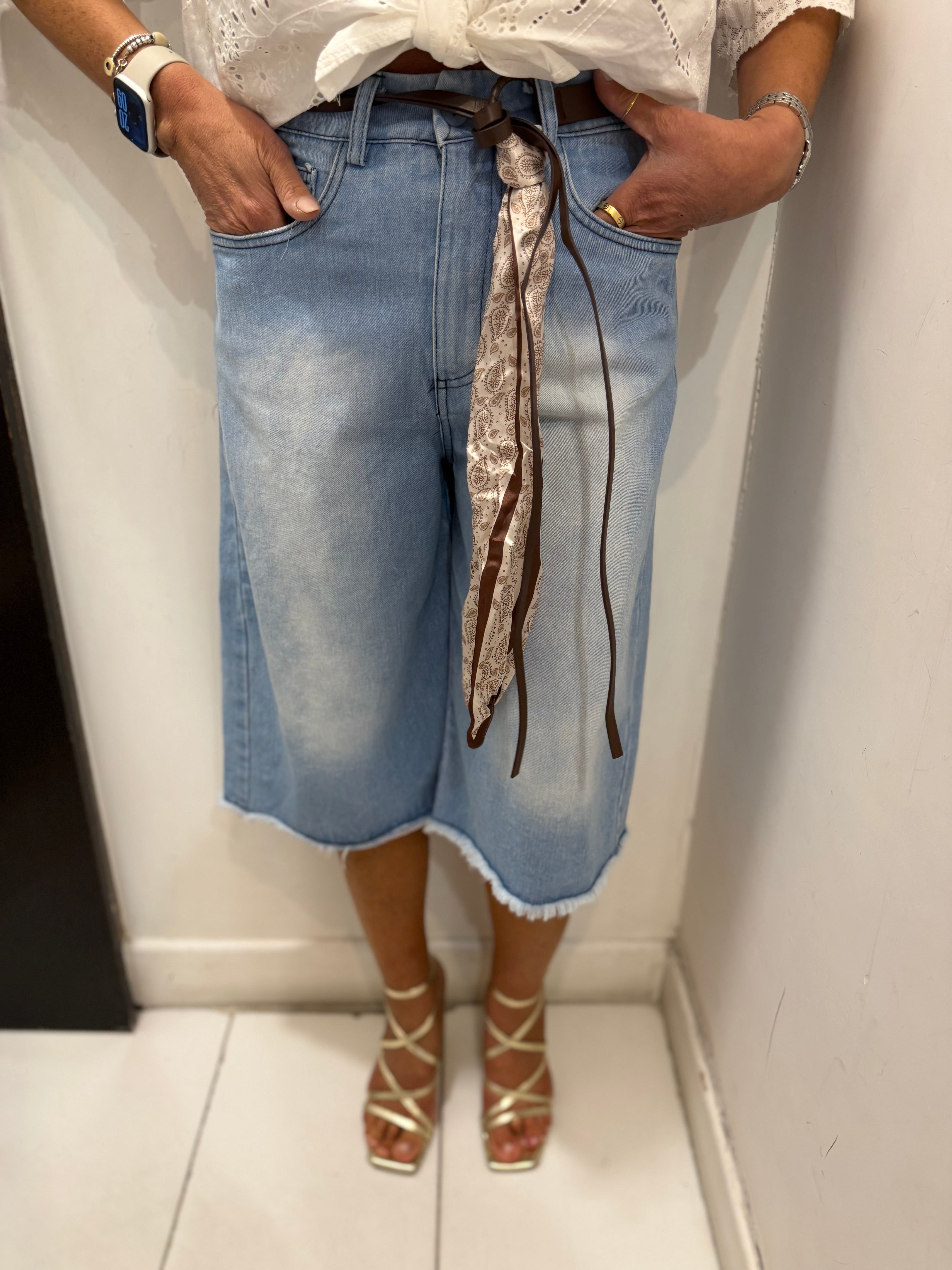 Bermuda Denim con foulard e cintura Emisphere