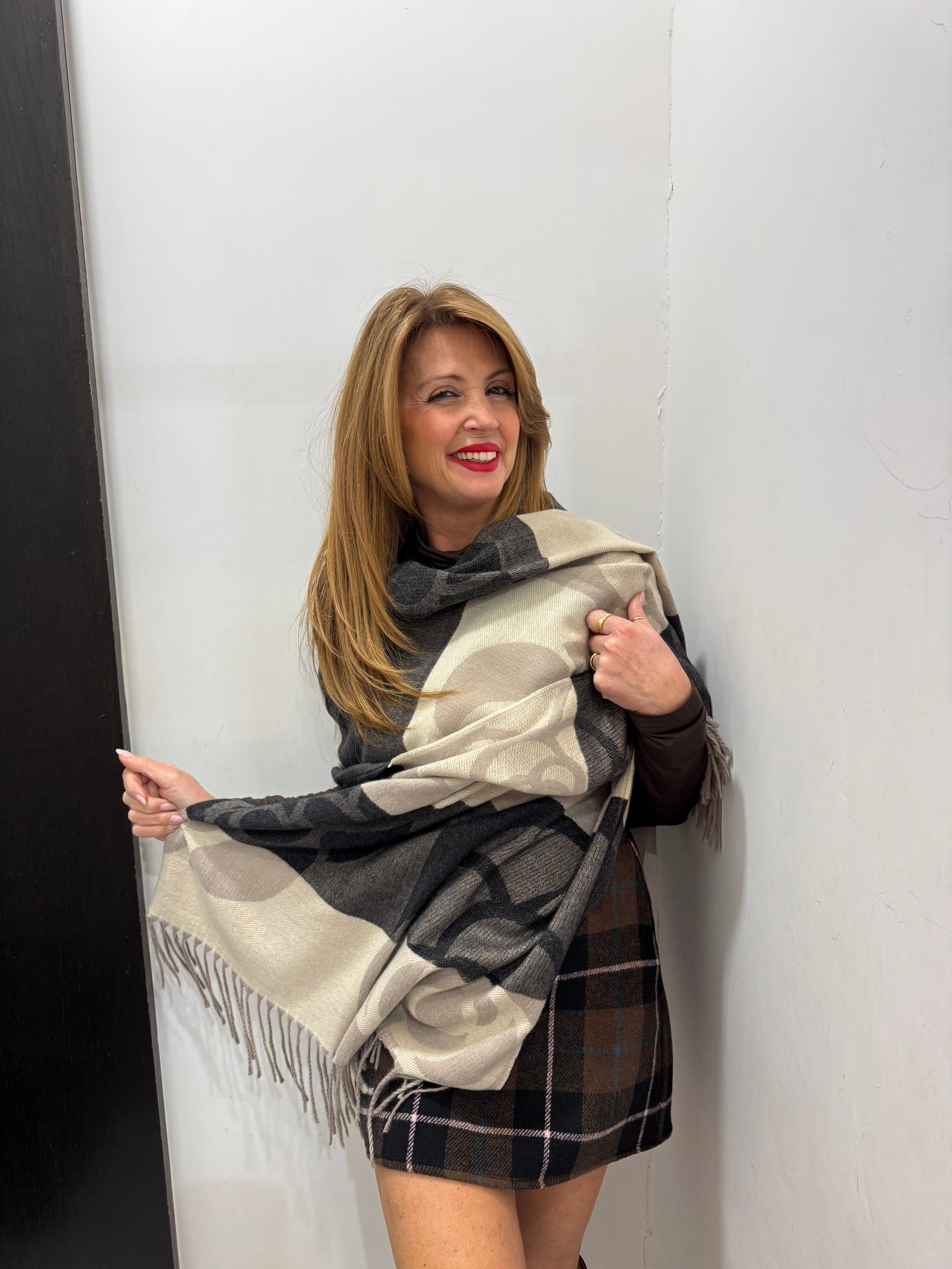 Sciarpa camelia Emisphere