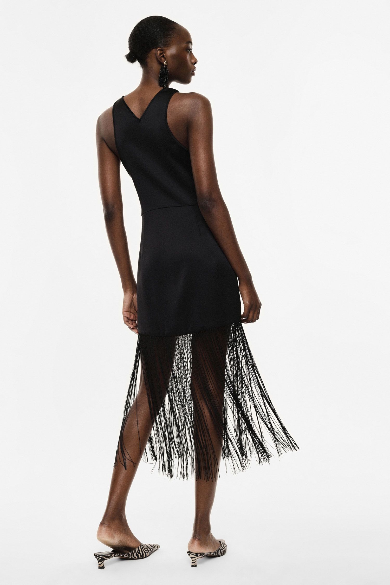 Abito lungo con dettagli incrociati e frange Imperial