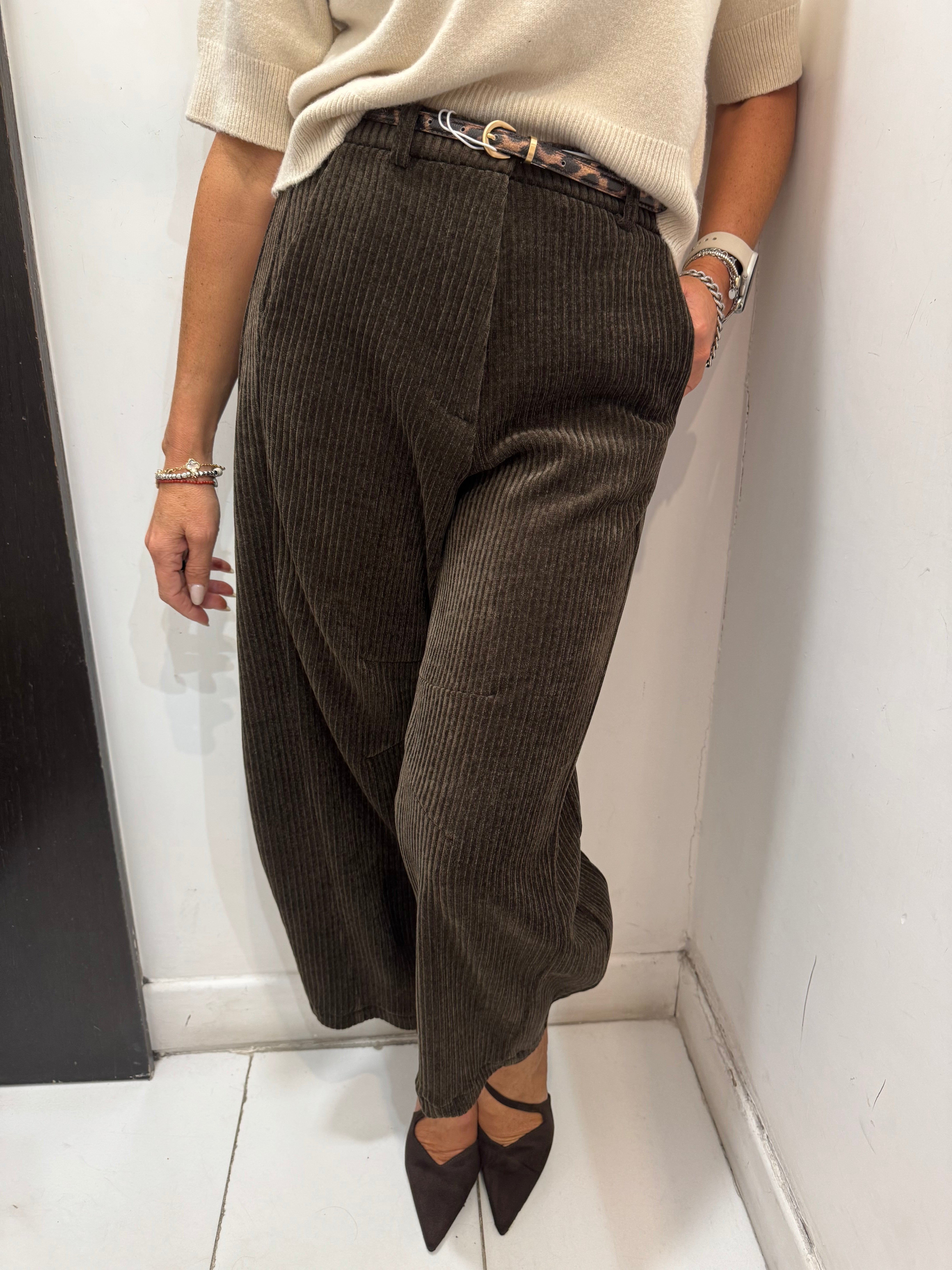 Pantalone barrel in velluto a coste Imperial