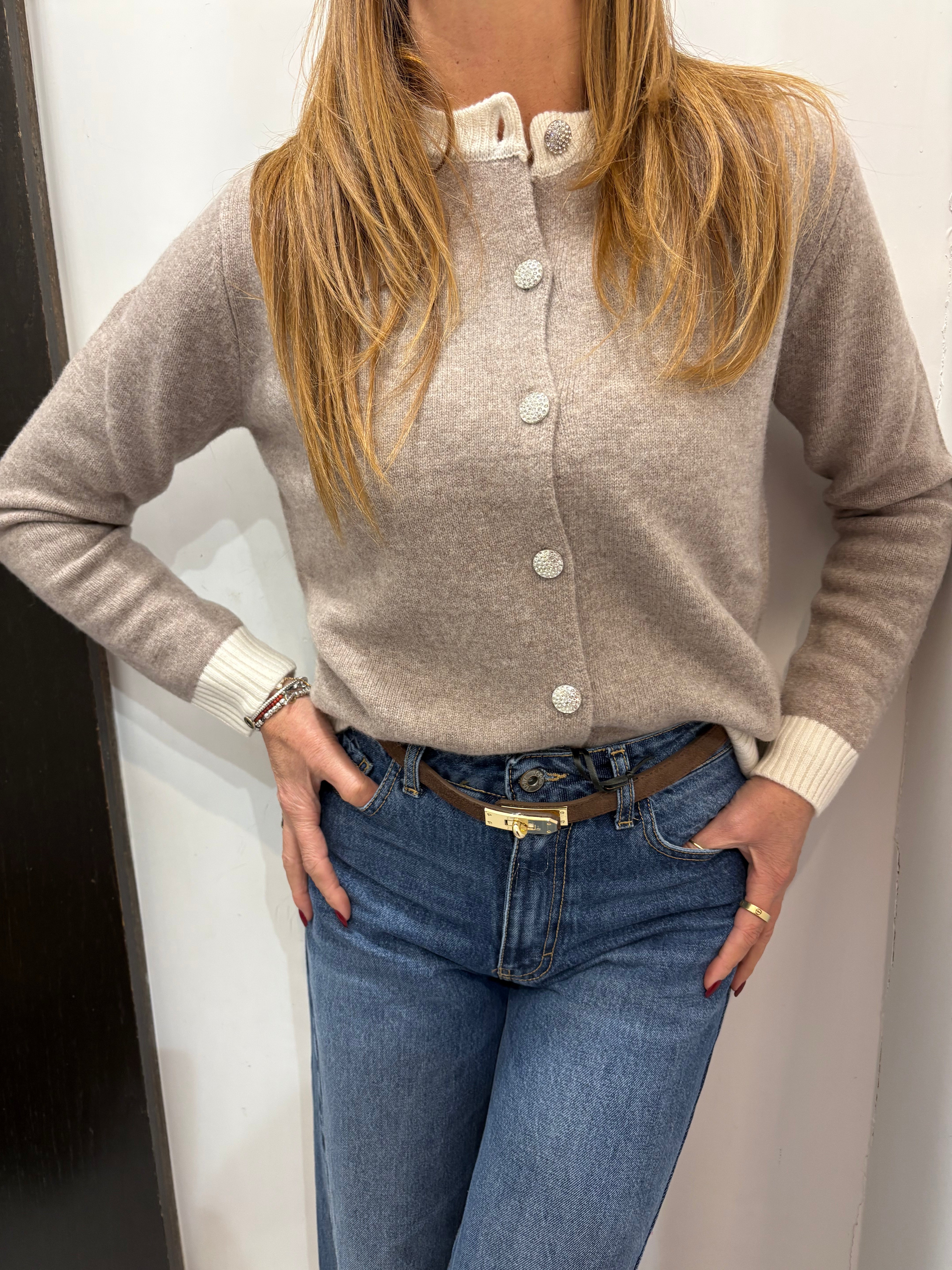 Cardigan con bottone gioiello Emisphere