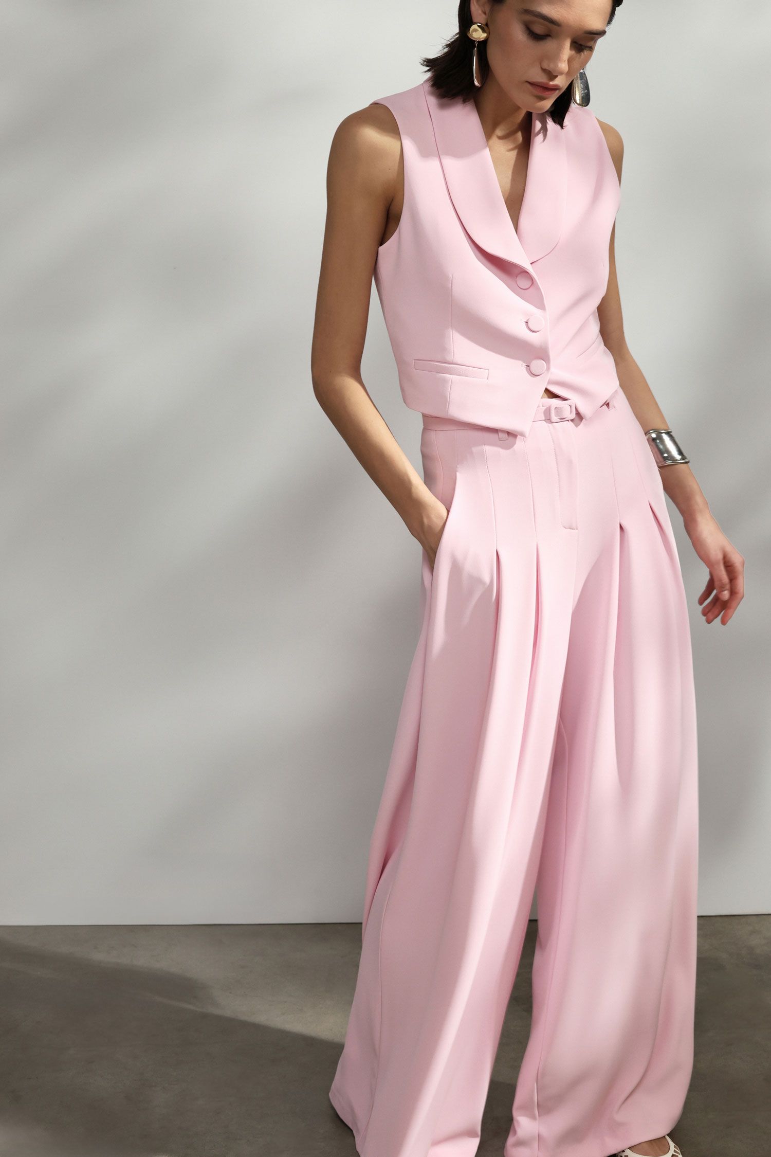 Completo con gilet corto e pantaloni ampi Imperial