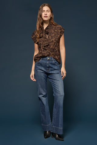 Jeans a zampa con risvolto 
 Kaos Denim