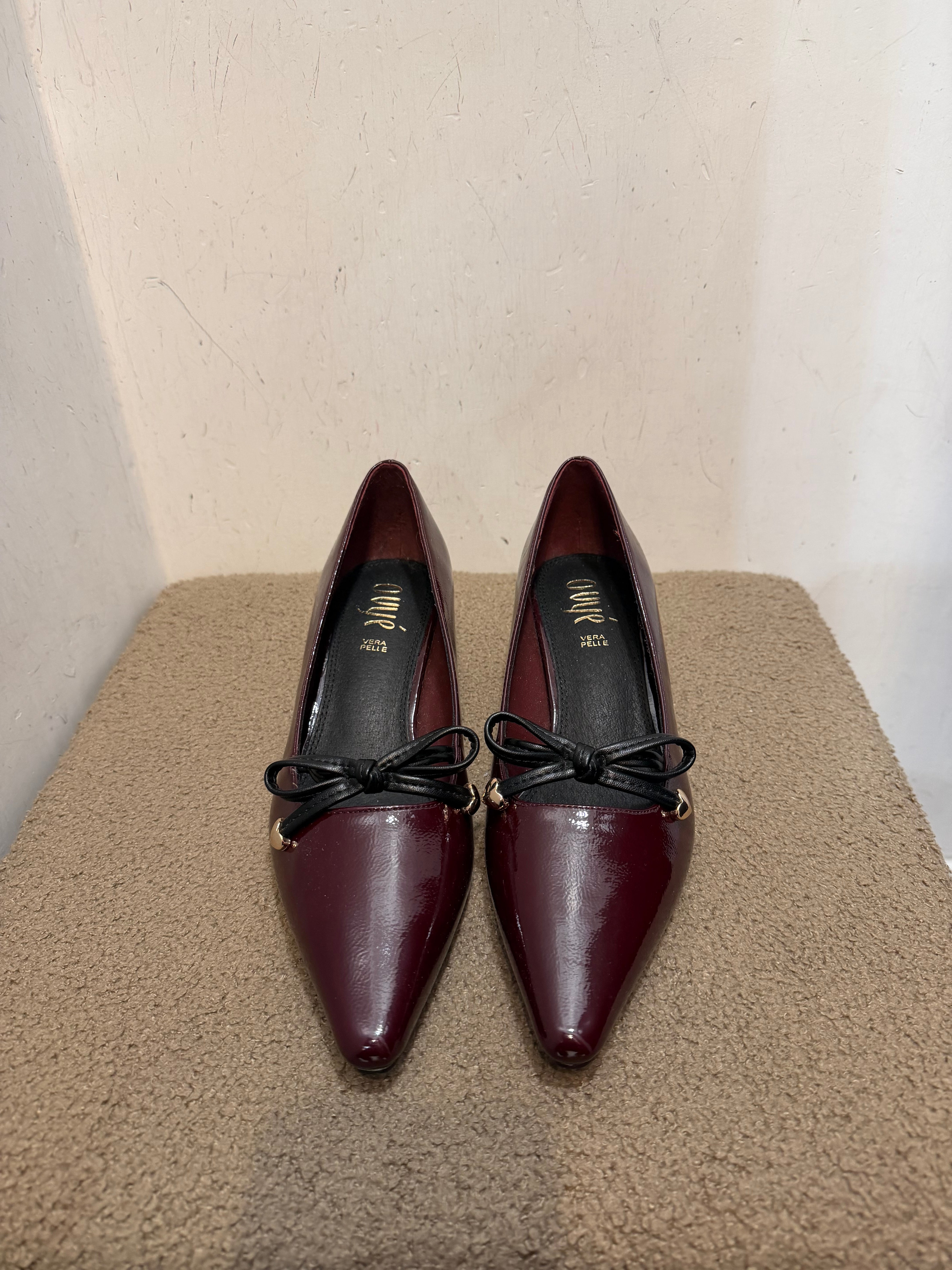 Décolleté in vernice Ovyé