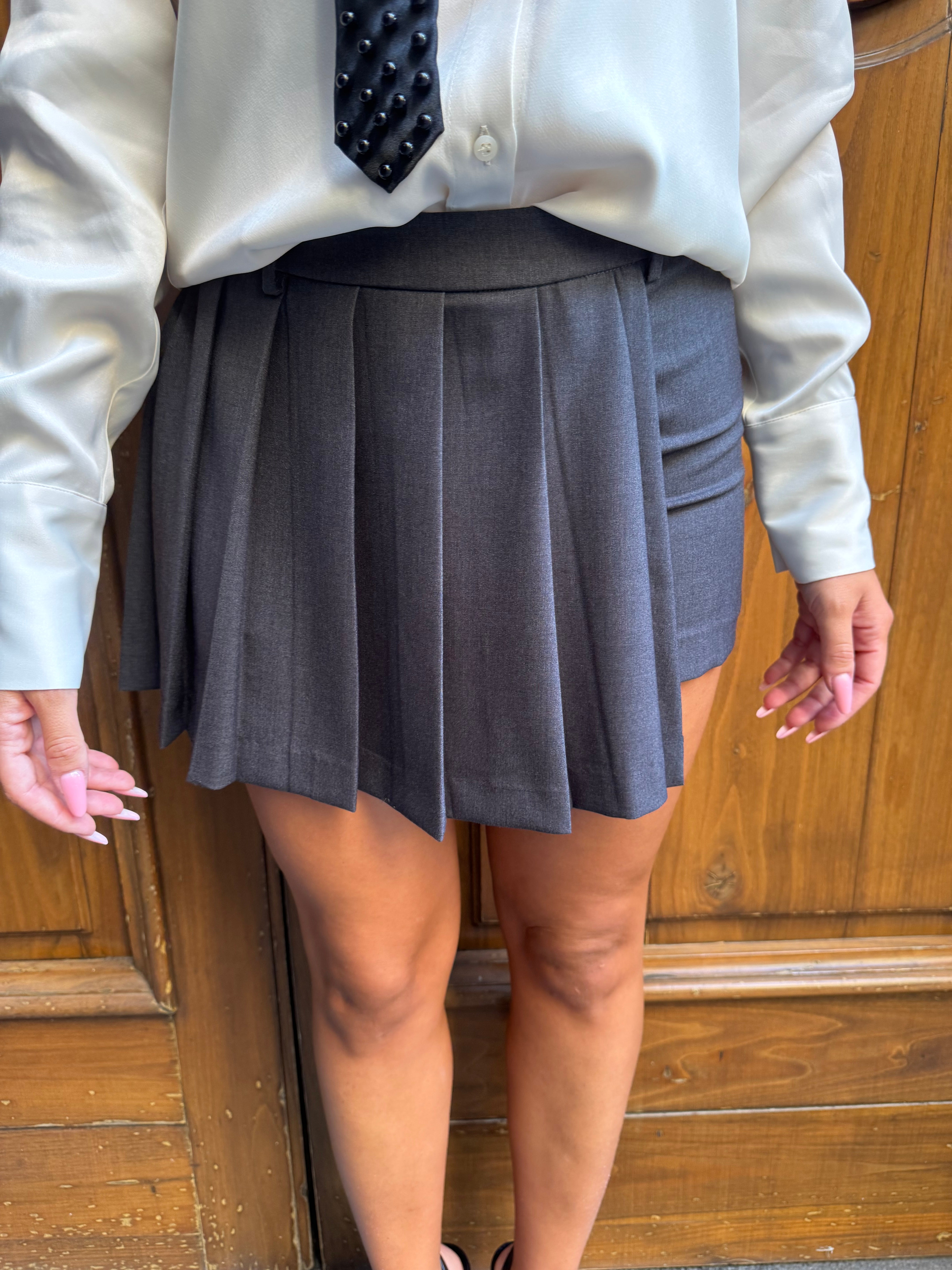 Shorts bicolore con pannello pieghe in tasmania Hanita