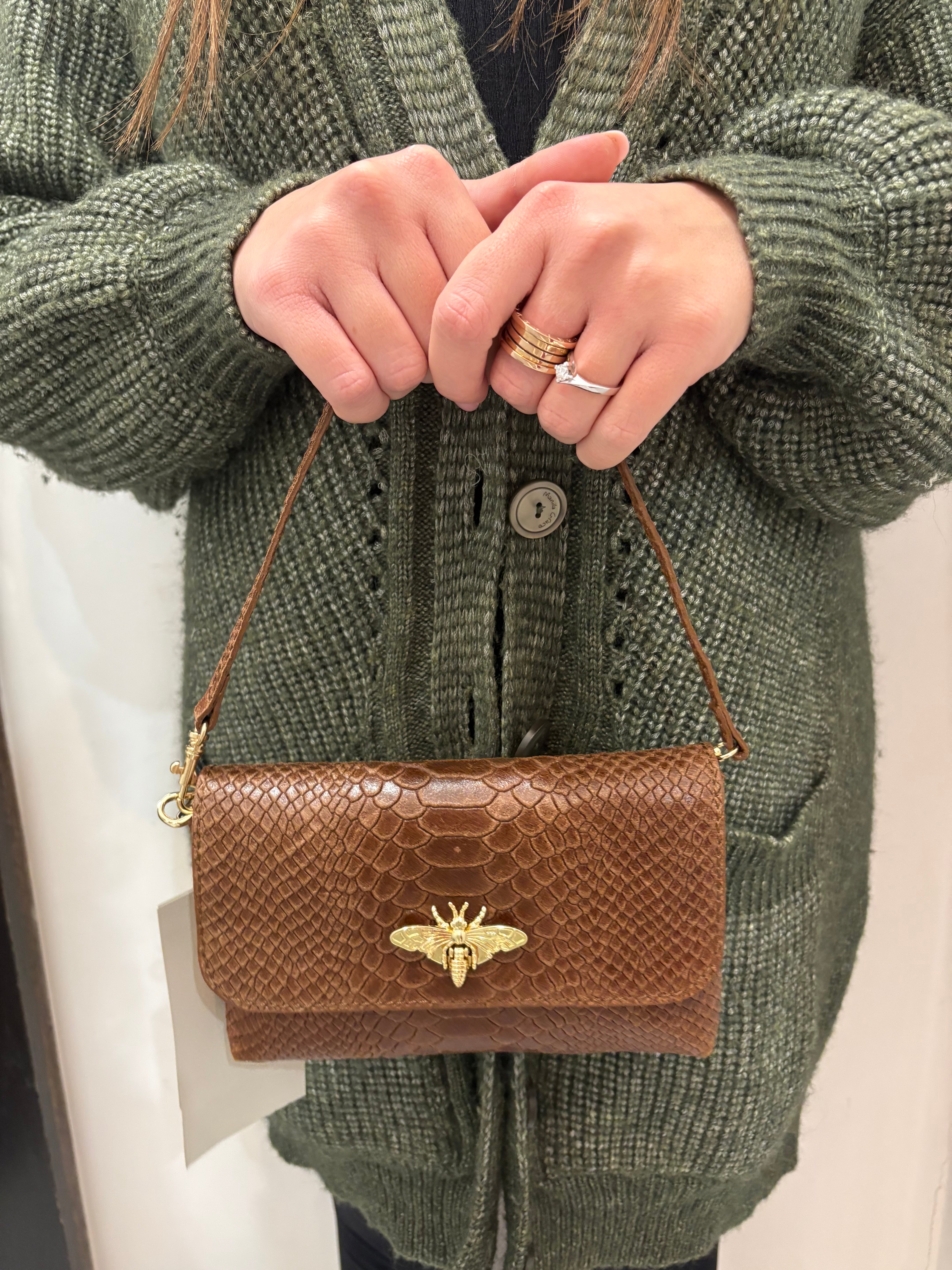 Pochette con ape Emisphere