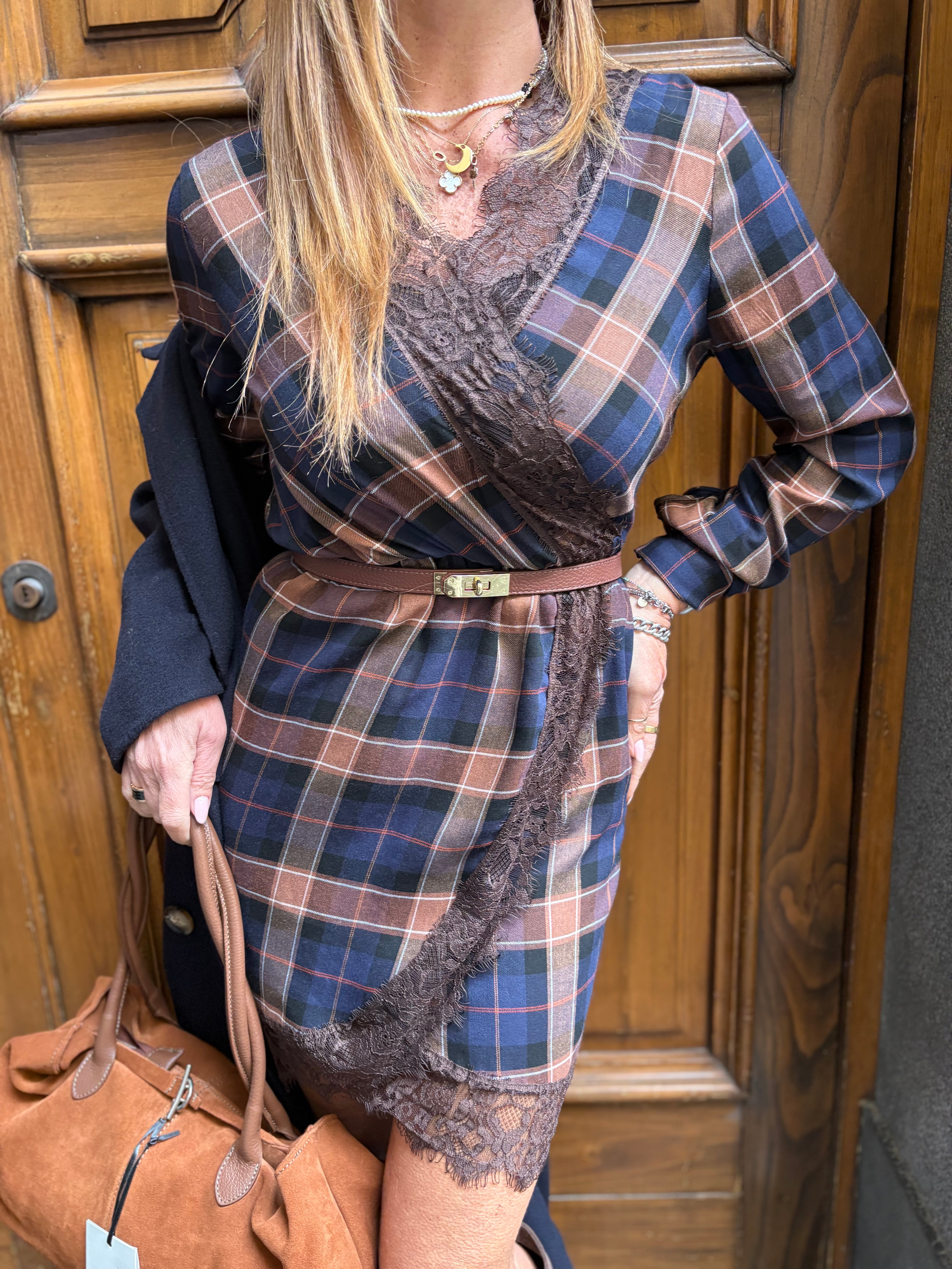 Abito in check con dettaglio in pizzo Imperial