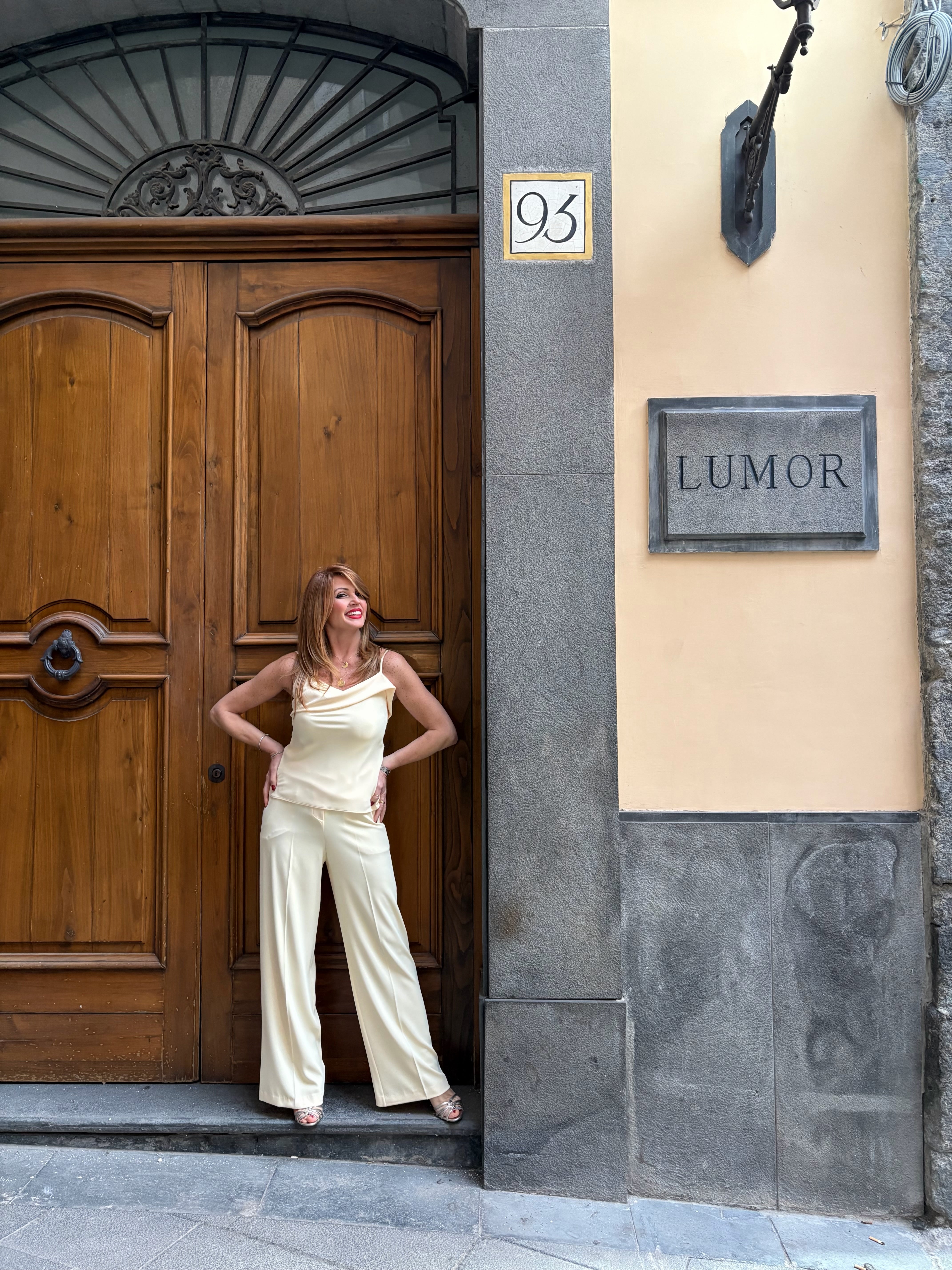 Pantalone tasca uomo con 3 bottoni su cinta Hanita