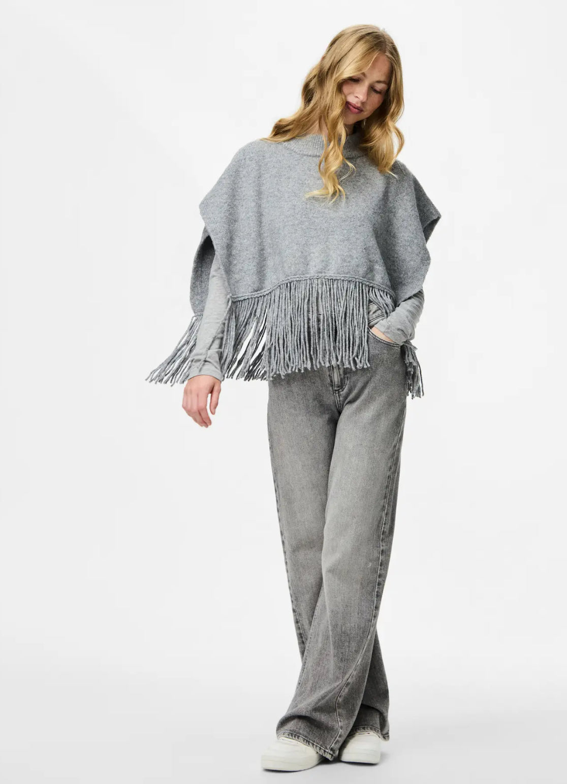 Poncho con frange Pieces