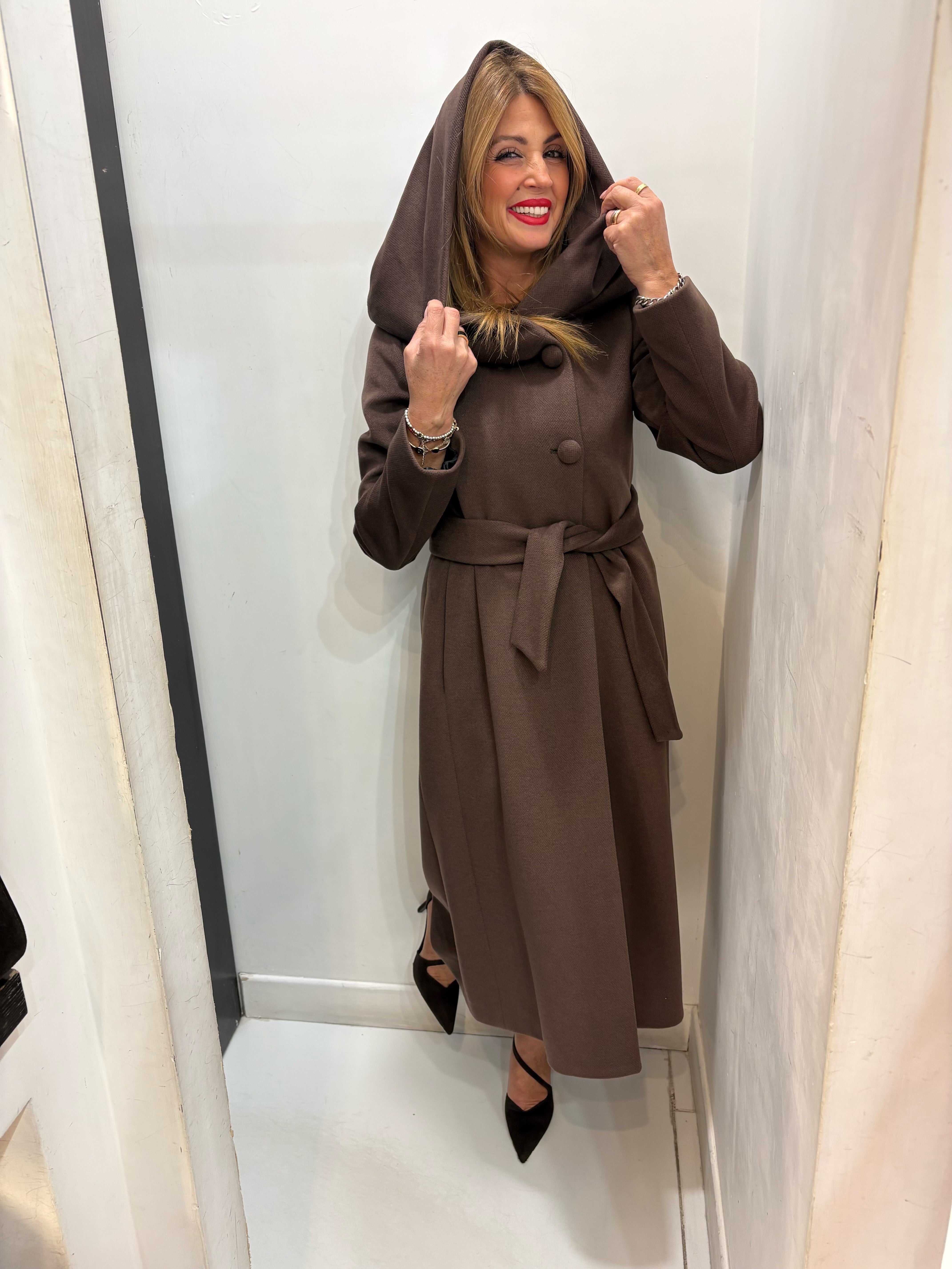 Cappotto vestaglia con cappuccio e bottoni Hanita
