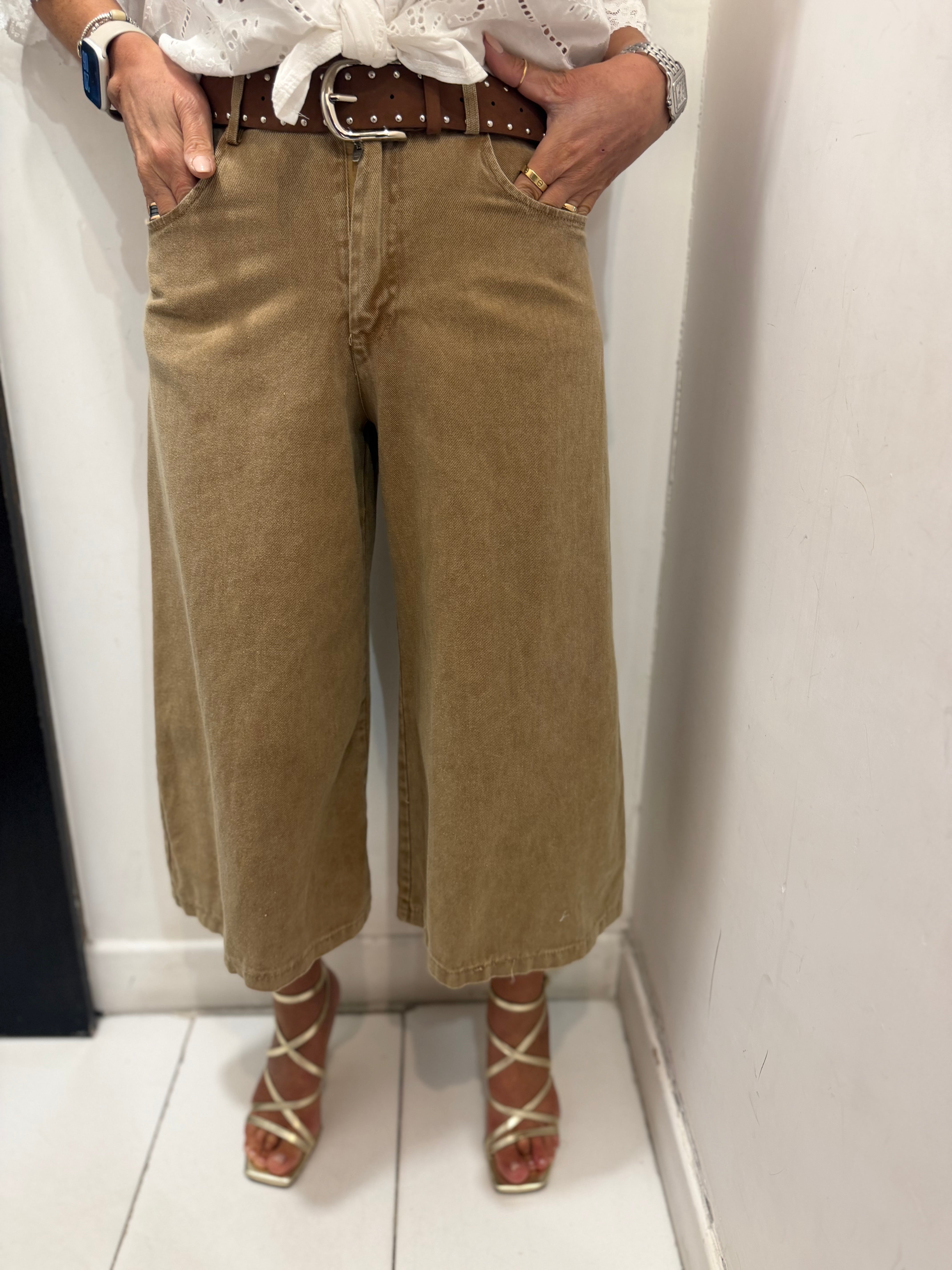 Bermuda con cintura Emisphere