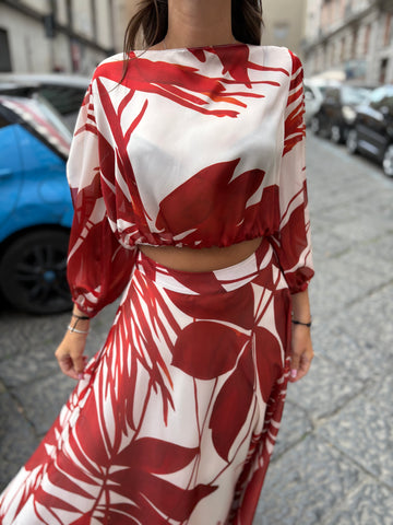 Blusa crop chiffon stampa foglie con tagli su manica Hanita