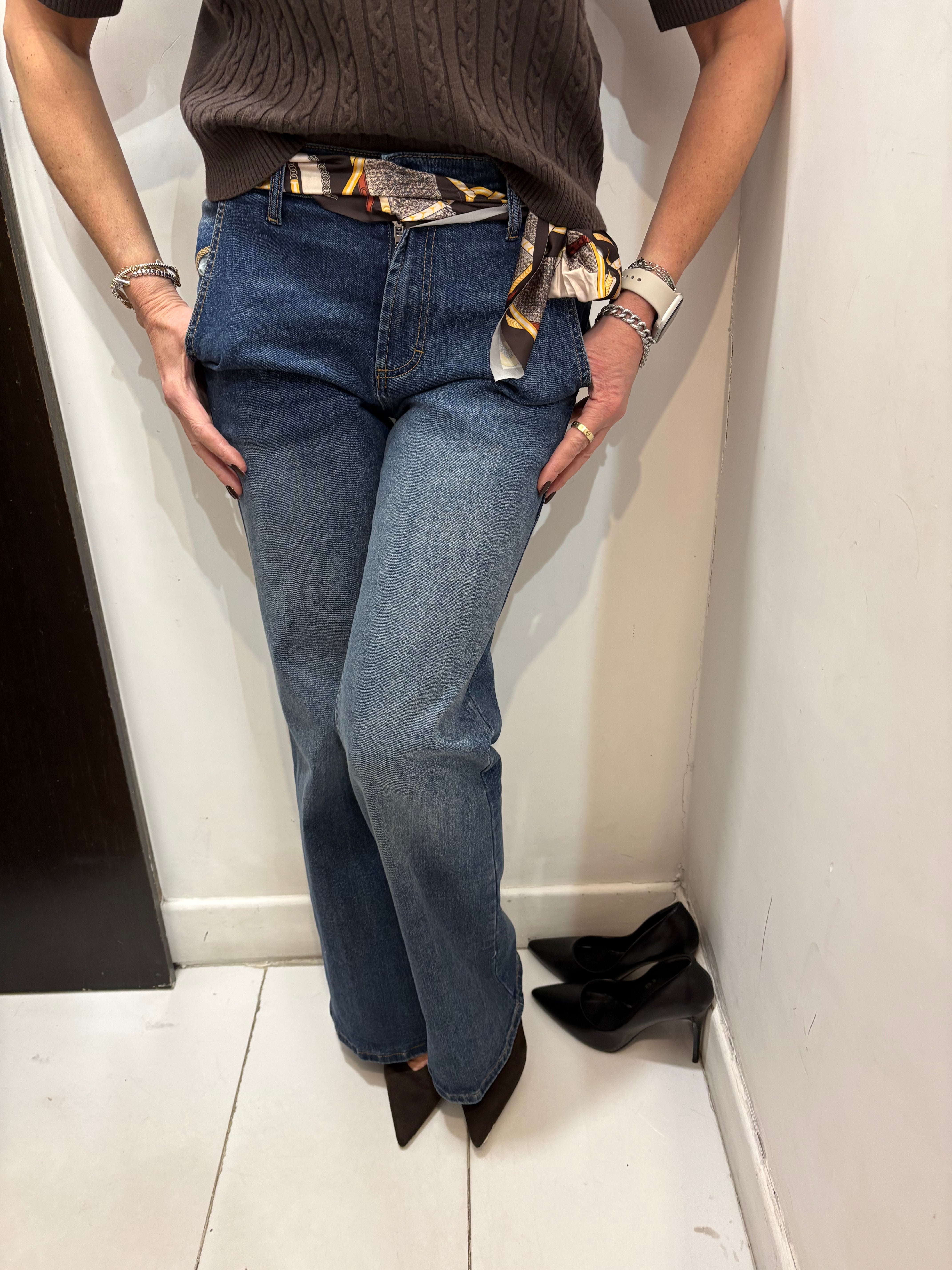 Jeans a zampa con foulard Blue Charm