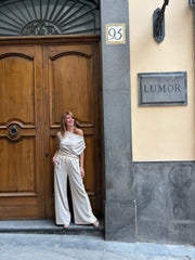 Top con gronda e piega allo scollo Hanita