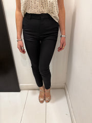 Pantalone con elastico interno e spacchetti Hanita