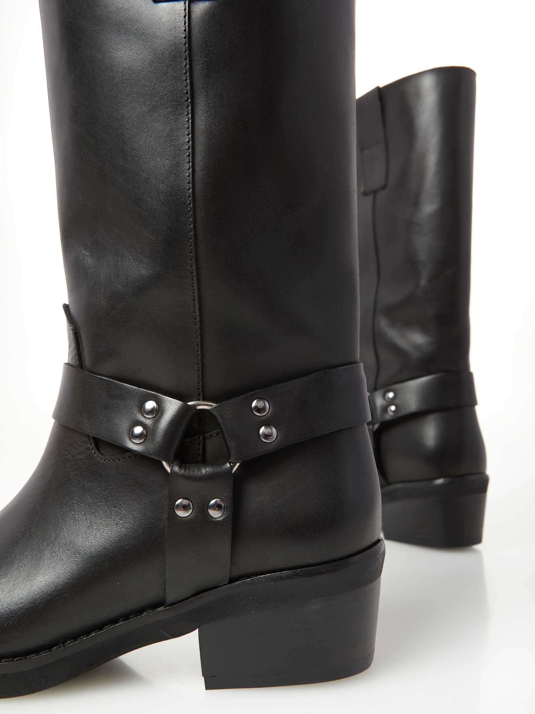 Biker in pelle Ovyé